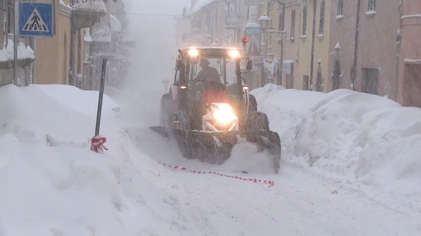 Svolta POLARE imminente in Spagna: accumuli di neve oltre i 60 cm in poche ore