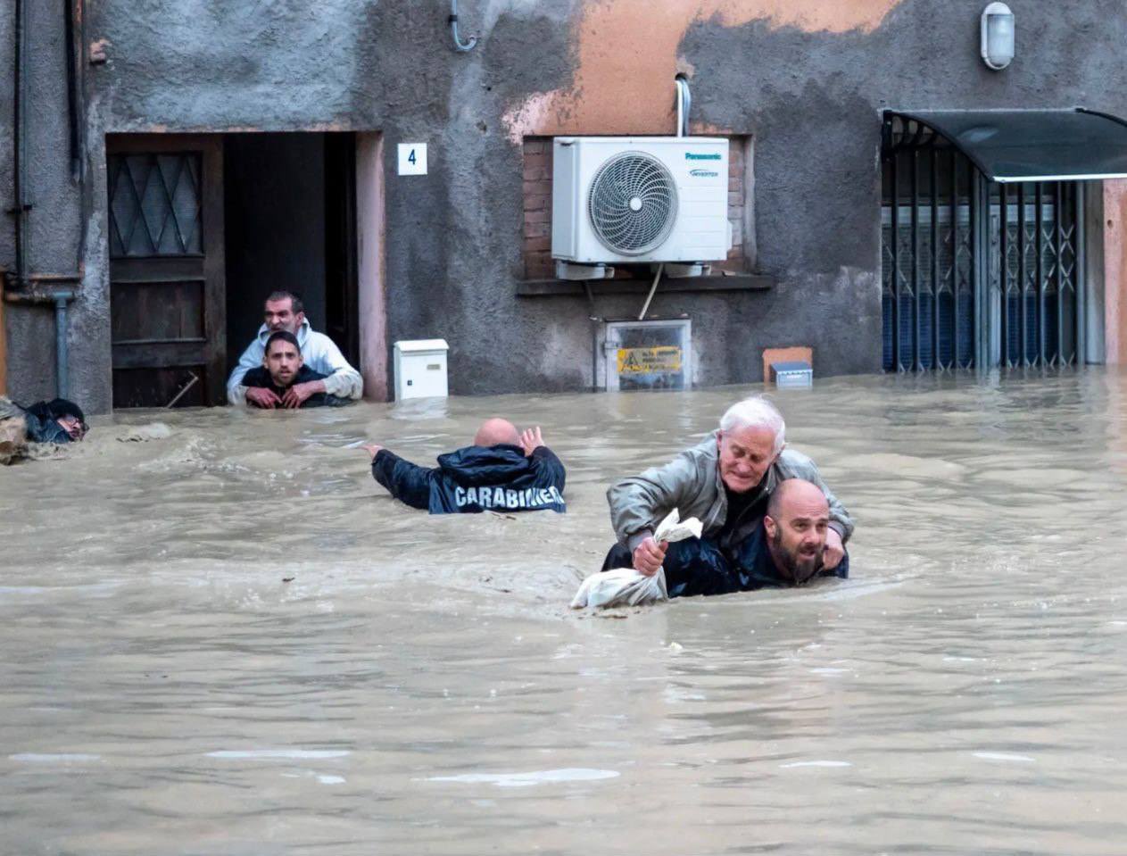 Meteo: altro ciclone in settimana, nubifragi in vista su queste regioni Meteo: altro ciclone in settimana, nubifragi in vista su queste regioni