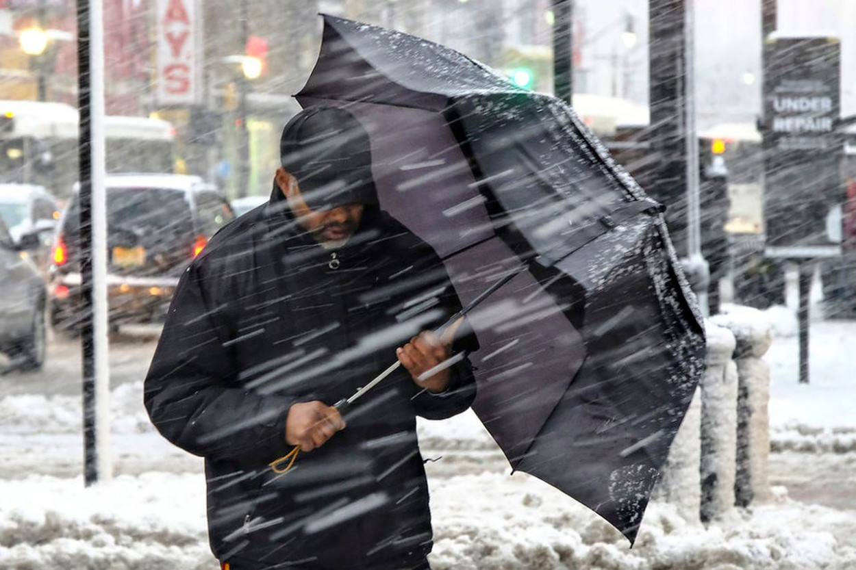Finale di stagione con colpo di coda invernale: è tutto vero! Pioggia, freddo e neve in arrivo Finale di stagione con colpo di coda invernale: è tutto vero! Pioggia, freddo e neve in arrivo