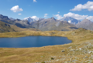 Bel tempo con cumuli innocui in montagna