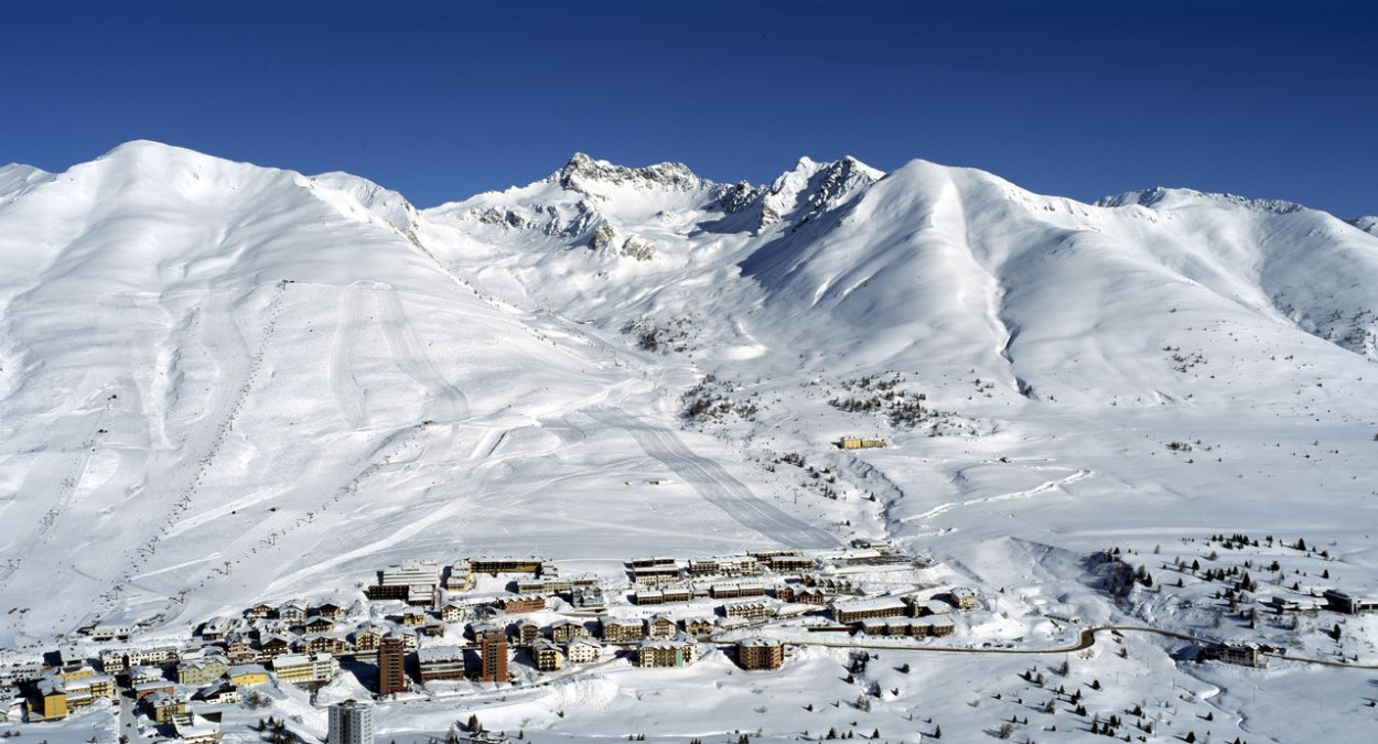 TONALE: si aspetta un’altra abbondante NEVICATA! TONALE: si aspetta un’altra abbondante NEVICATA!