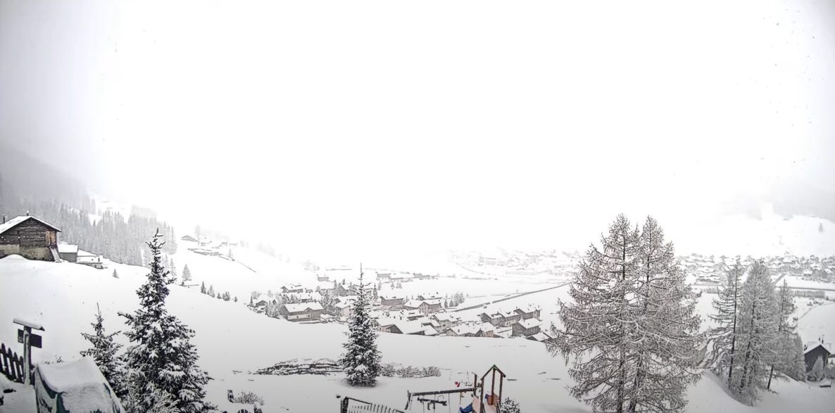 Forte nevicata in atto a Livigno! Forte nevicata in atto a Livigno!