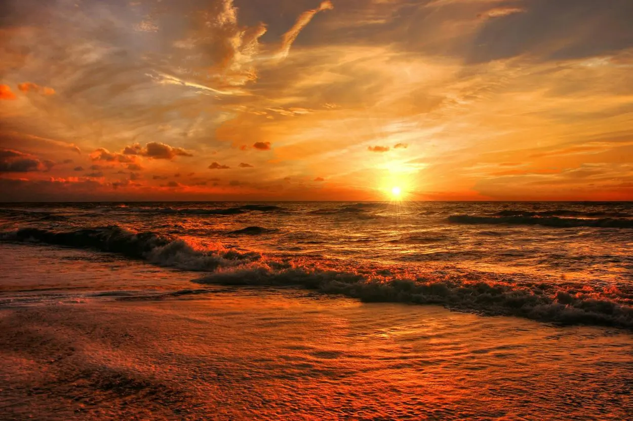 tramonto-sul-mare-1-1250x831.jpg.webp