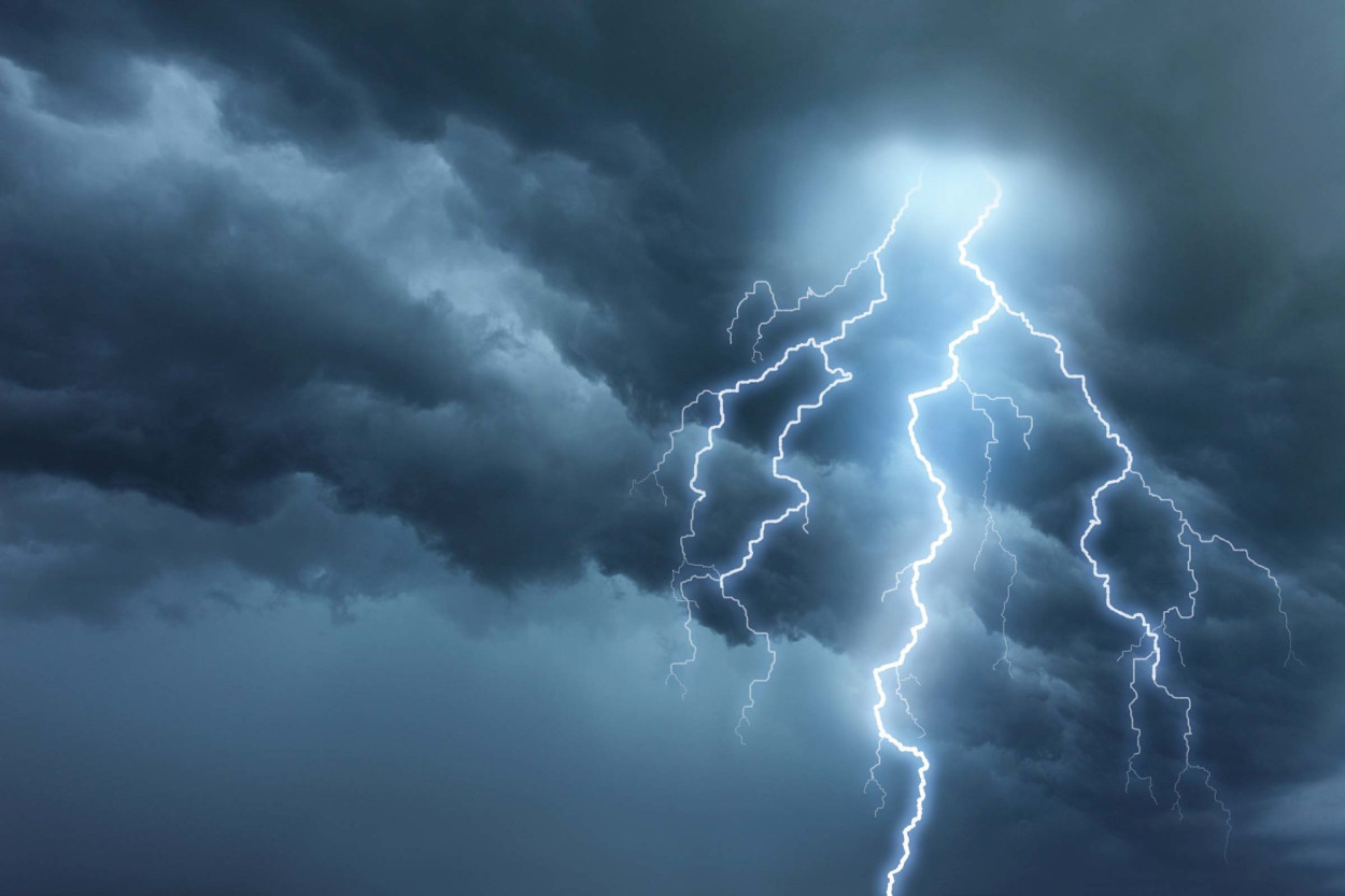 Meteo: temporali, grandine, nubifragi ancora per giorni. Novità all’orizzonte! Meteo: temporali, grandine, nubifragi ancora per giorni. Novità all’orizzonte!