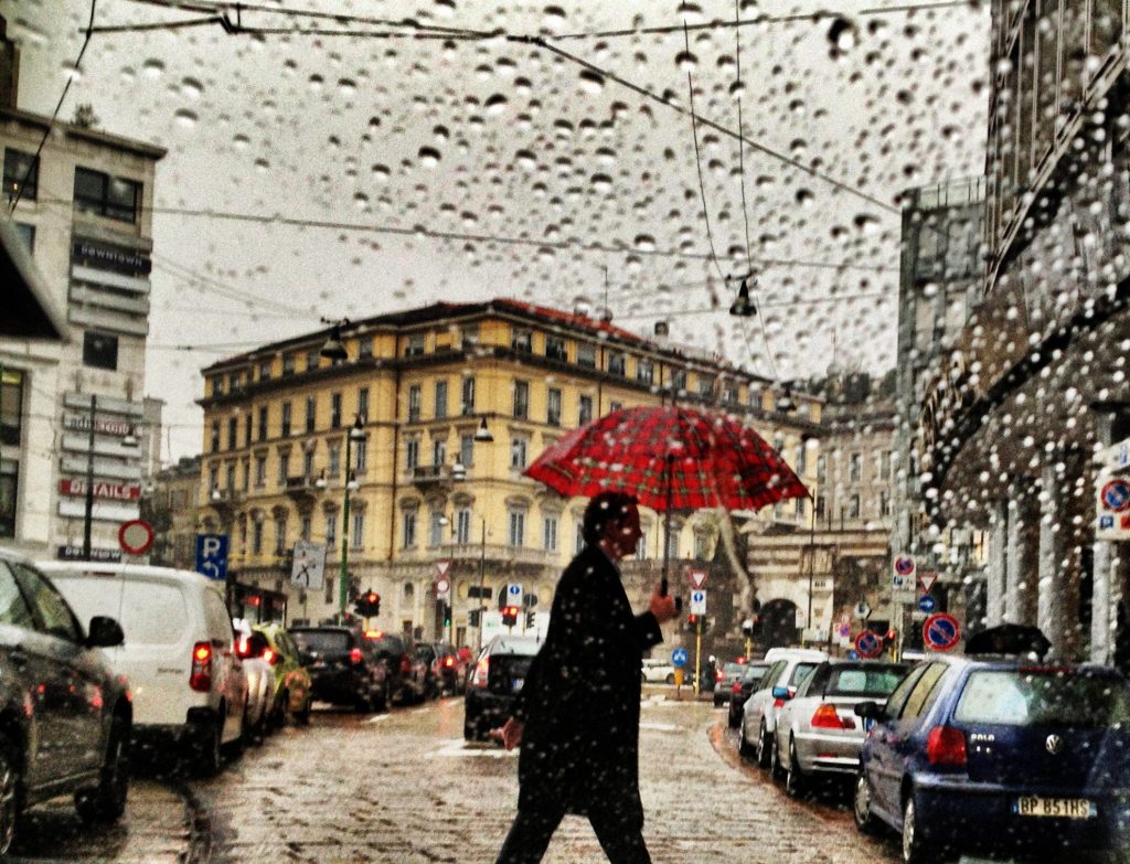Pioggia record a Milano da 170 anni? Un’invenzione, il 24 agosto 1987 caddero ben 284mm in un solo giorno Pioggia record a Milano da 170 anni? Un’invenzione, il 24 agosto 1987 caddero ben 284mm in un solo giorno