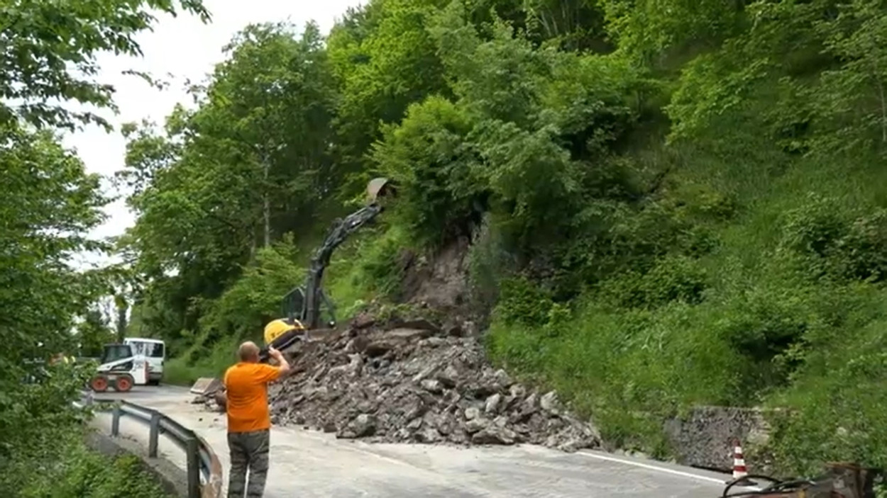 MALTEMPO al Nord: allerta rossa in Lombardia e arancione in Piemonte, la situazione aggiornata