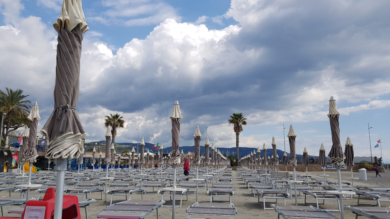 Meteo 15 giorni – ESTATE a corrente alternata: non mancheranno CALDO e TEMPORALI Meteo 15 giorni – ESTATE a corrente alternata: non mancheranno CALDO e TEMPORALI