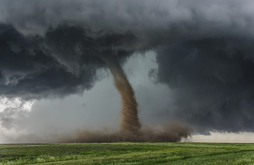 Mostruosi TORNADO (video): potranno colpire anche noi con questa forza? Mostruosi TORNADO (video): potranno colpire anche noi con questa forza?