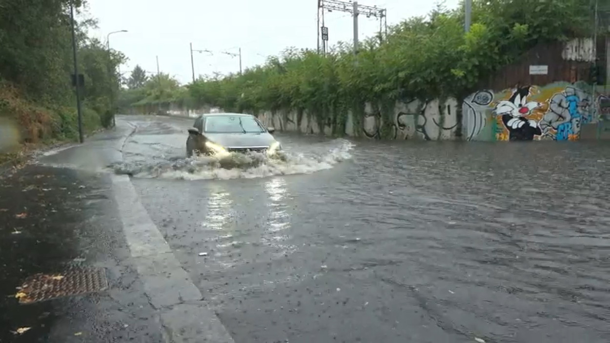 Ciclone mediterraneo: MALTEMPO SEVERO lunedi 19 su queste regioni Ciclone mediterraneo: MALTEMPO SEVERO lunedi 19 su queste regioni