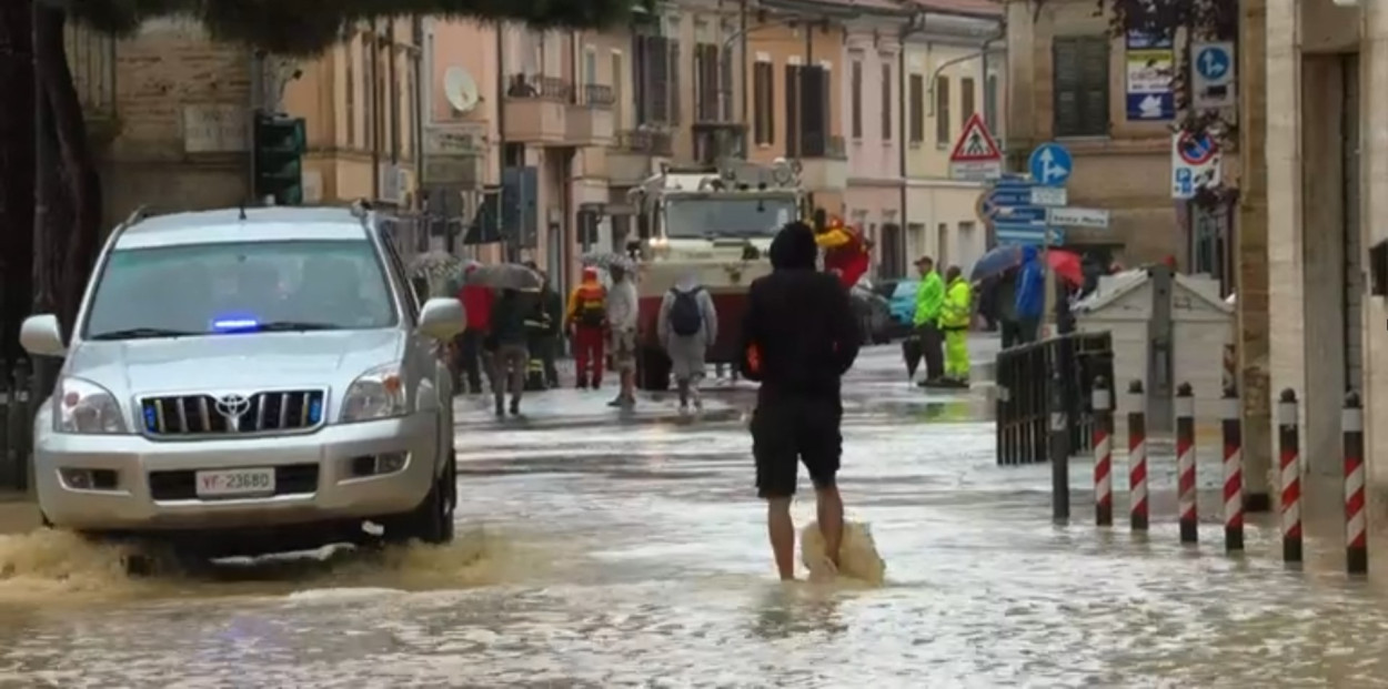 MALTEMPO e ALLERTA meteo in Toscana e Emilia: situazione LIVE
