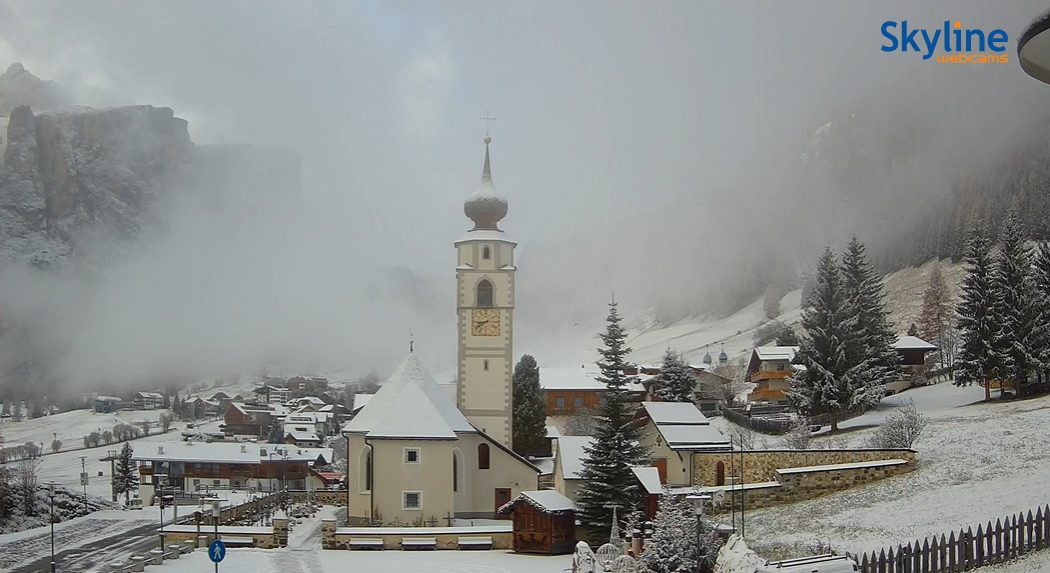 BIANCO anche l’Alto Adige: ecco Colfosco e San Cassiano BIANCO anche l’Alto Adige: ecco Colfosco e San Cassiano