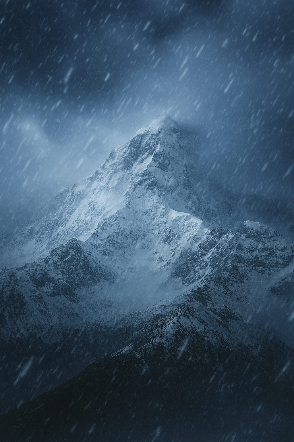 -18°C e bufera di neve sul Monte Bianco, freddo nelle Alpi -18°C e bufera di neve sul Monte Bianco, freddo nelle Alpi