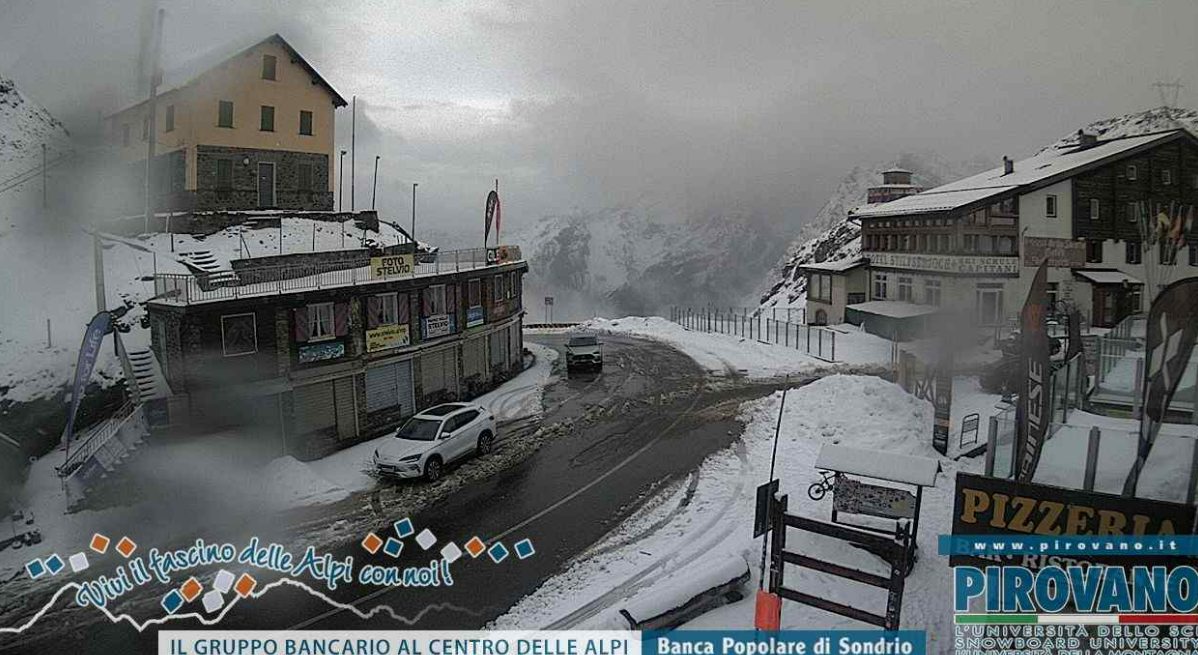 Passo dello Stelvio: si aspetta altra NEVE Passo dello Stelvio: si aspetta altra NEVE
