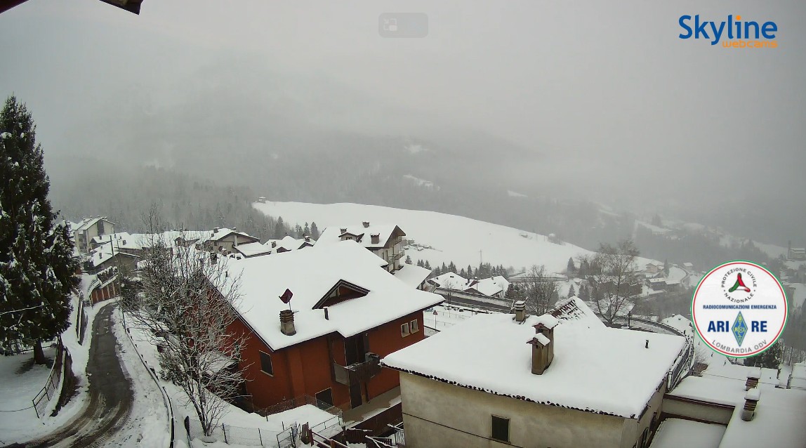Nevica nella Bergamasca Nevica nella Bergamasca