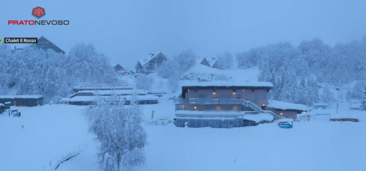 Prato Nevoso(CN) sotto una forte nevicata
