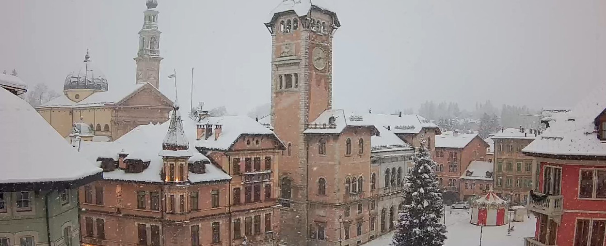 NEVE: dal Cuneese al Cadore è magia bianca (webcam) NEVE: dal Cuneese al Cadore è magia bianca (webcam)