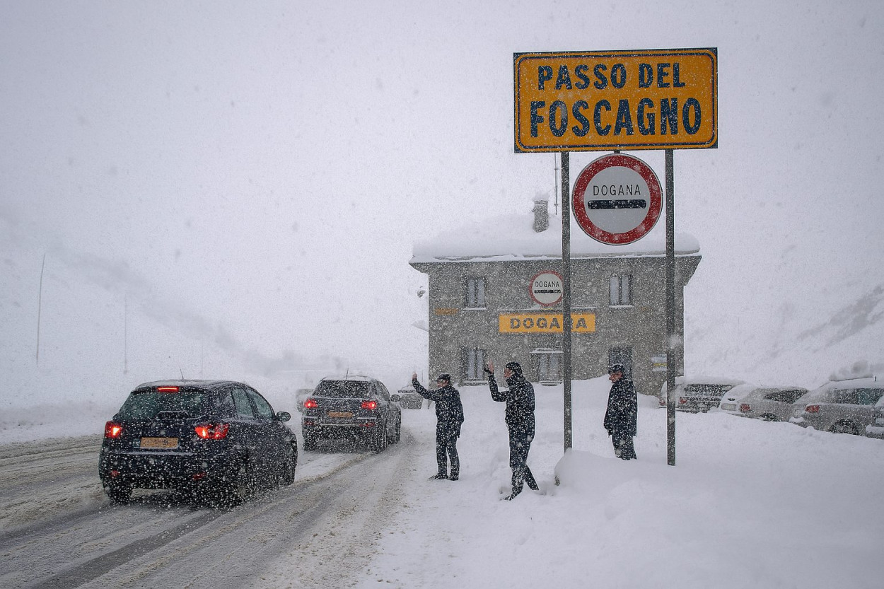 Raffica di perturbazioni fino al 31: c’è anche la NEVE in pianura Raffica di perturbazioni fino al 31: c’è anche la NEVE in pianura