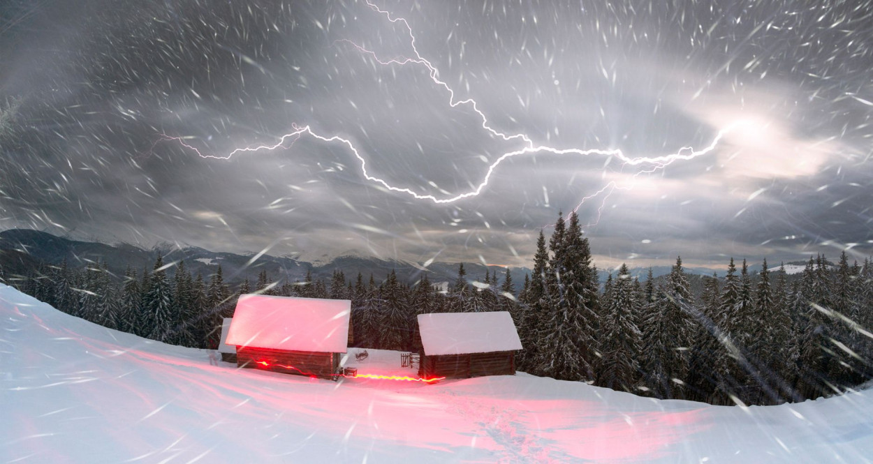 Temporali di NEVE mozzafiato, guarda (video) Temporali di NEVE mozzafiato, guarda (video)