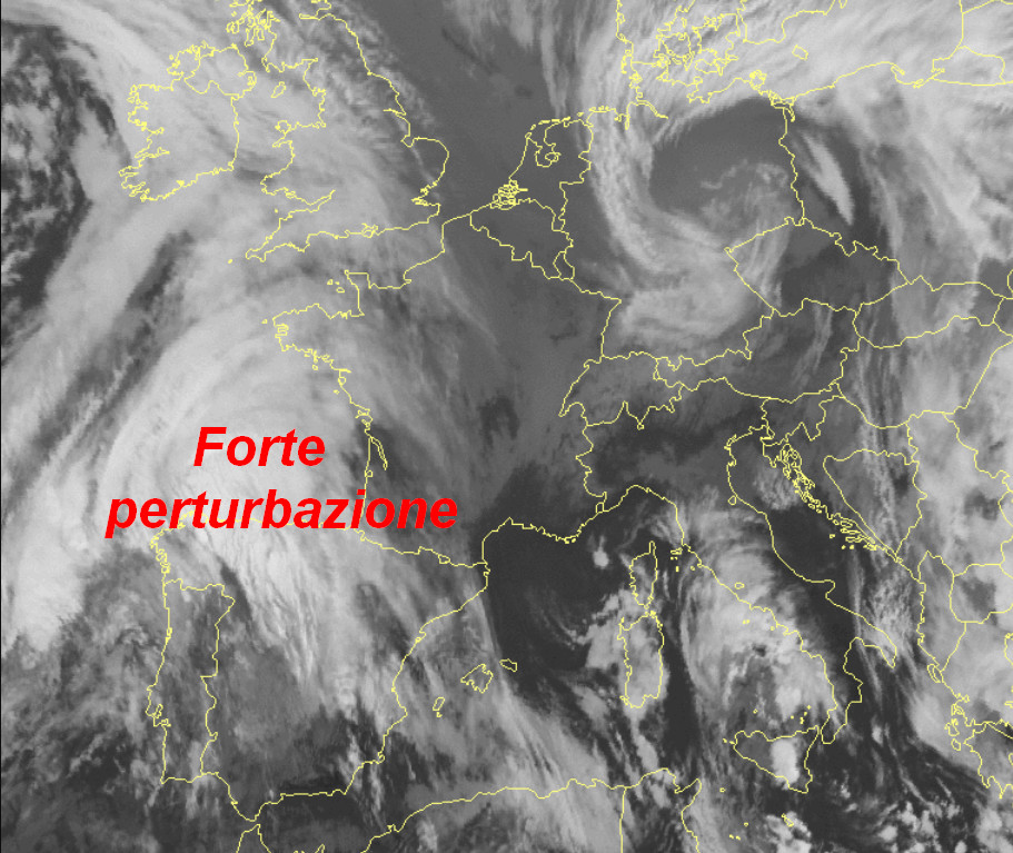 Forte PERTURBAZIONE in arrivo…eccola! Forte PERTURBAZIONE in arrivo…eccola!