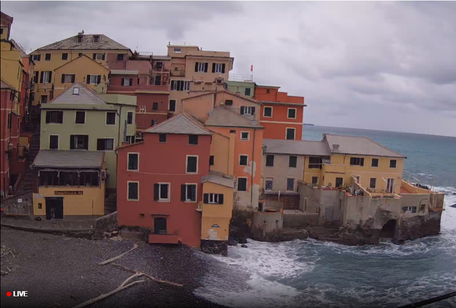 PEGGIORAMENTO ai nastri di partenza: prime deboli piogge in Liguria PEGGIORAMENTO ai nastri di partenza: prime deboli piogge in Liguria