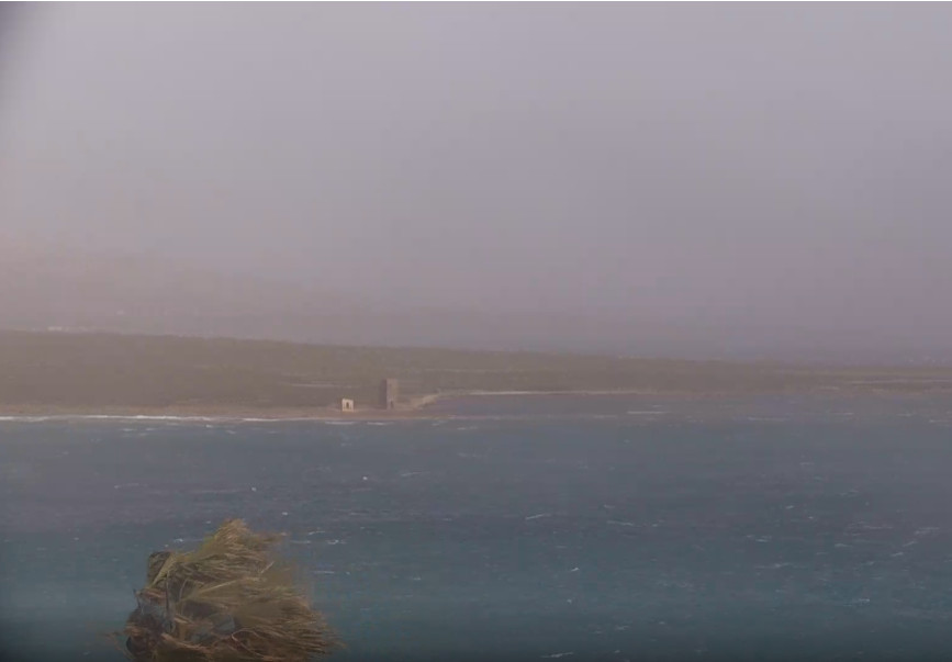 Vento di TEMPESTA e mareggiata assurda a Stintino, in Sardegna (DIRETTA STREAMING) Vento di TEMPESTA e mareggiata assurda a Stintino, in Sardegna (DIRETTA STREAMING)