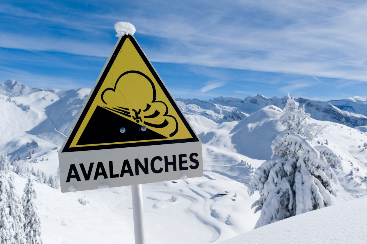 VALANGHE: i gradi di pericolo VALANGHE: i gradi di pericolo