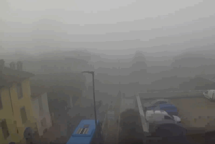 E’ tornata la NEBBIA su alcune aree pianeggianti del nord E’ tornata la NEBBIA su alcune aree pianeggianti del nord