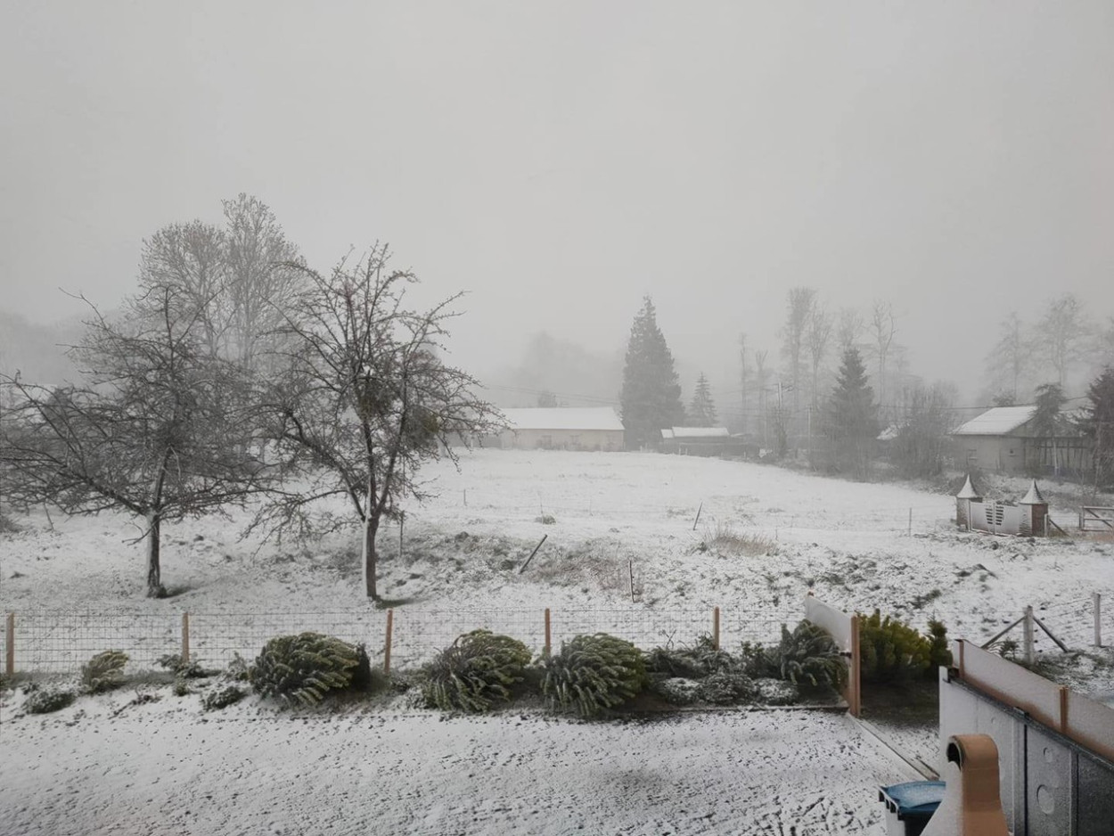 Muro di NEVE: come tornare in inverno in pochi minuti (video)