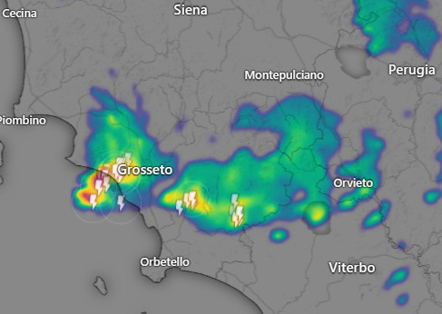 TEMPORALI in atto nel Grossetano TEMPORALI in atto nel Grossetano