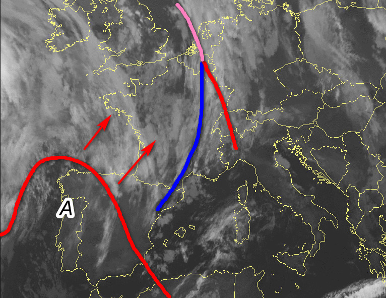 Immagine satellitare ore 7.30 di lunedi 18 maggio