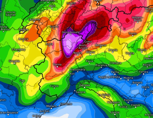 Mappa relativa al violento nubifragio che potrebbe colpire l'Ossola il 2 giugno in serata secondo Gfs su base grafica Meteologix.