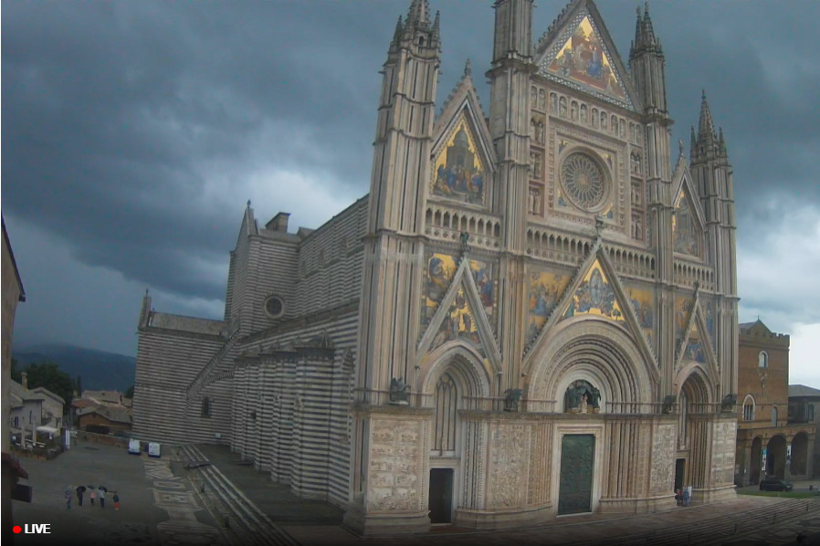 TEMPORALI in atto su gran parte delle regioni centrali Temporale ad Orvieto