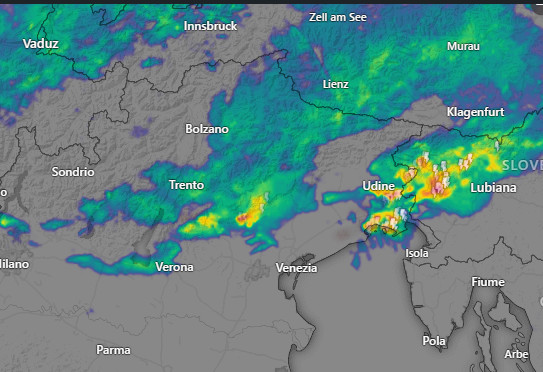 TEMPORALI in atto tra il Veneto ed il Friuli