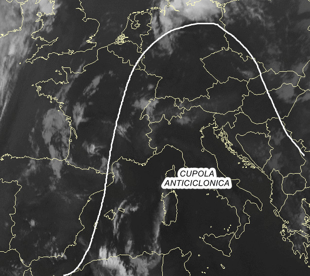 situazione meteorologica in Europa attraverso l'immagine satellitare delle 7.30