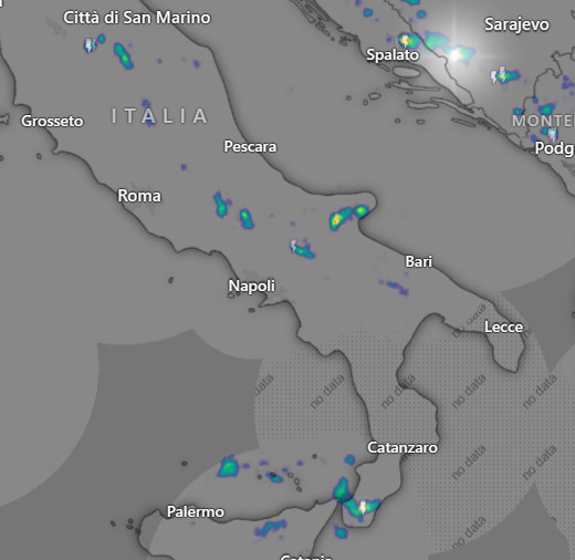TEMPORALI in attivazione lungo la dorsale appenninica