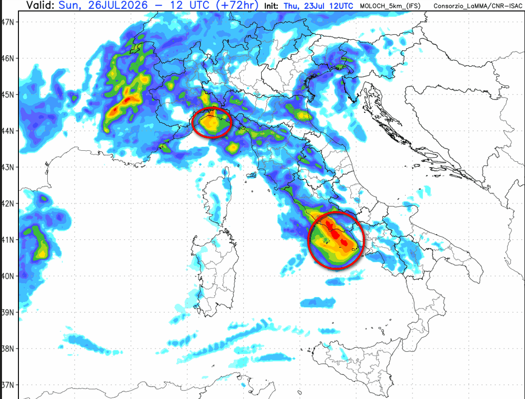 sommatoria delle precipitazioni attese in Italia tra le 00 e le 14 di domenica 26 luglio secondo il modello Moloch elaborato su base grafica Lamma