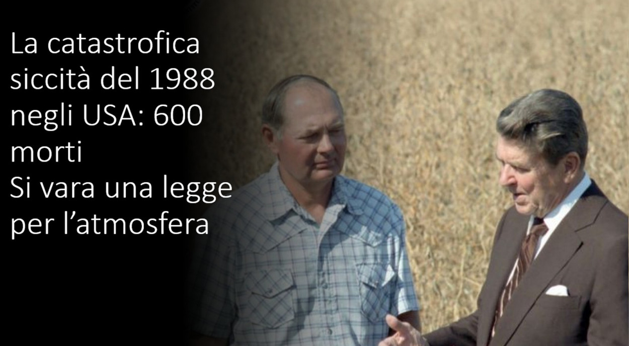 Siccità e caldo record si rincorrono da sempre: il dramma del 1930 e del 1988 negli Usa Il Presidente Reagan valuta i danni della grande siccità del 1988.