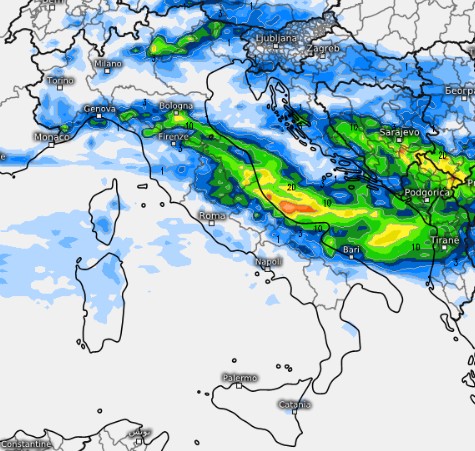 I fenomeni attesi tra il 21 e il 23 dal modello UKMO su base grafica Meteologix.