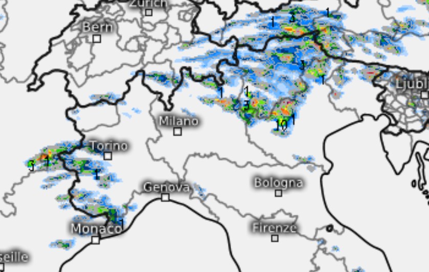Temporali di lunedì pomeriggio sul nord Italia, modello Icon 2km su base grafica Meteologix