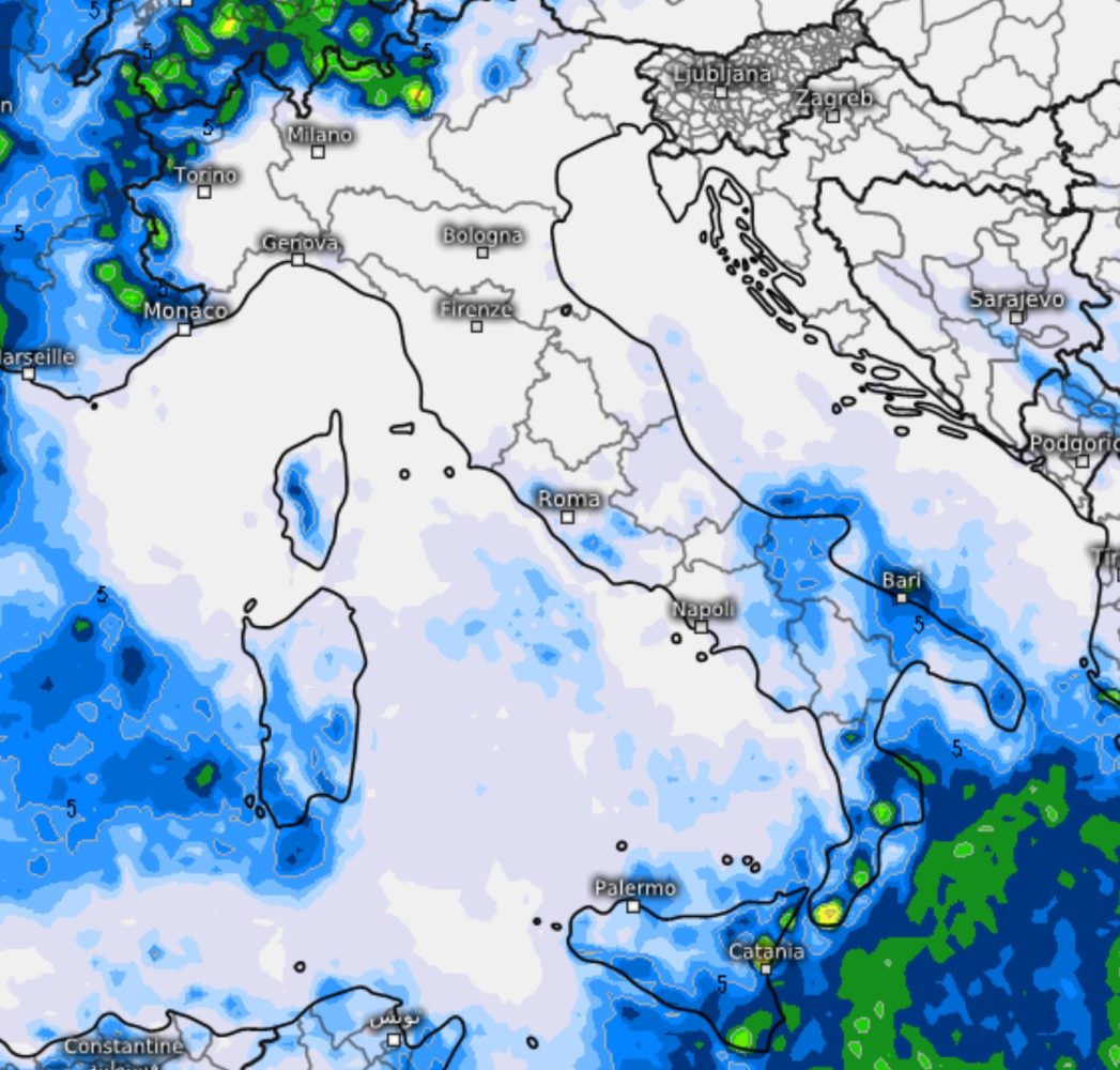 La prima tendenza del modello ECMWF (su base grafica Meteologix) con le deboli piogge previste da mercoledì-giovedì a domenica sui rilievi del nord-ovest e sull'estremo sud (qui anche temporaleschi).