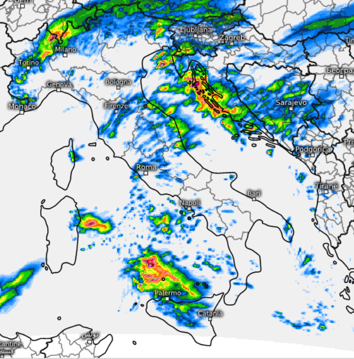 sommatoria dei temporali attesi in Italia nell'arco della giornata di venerdi 18 settembre secondo il modello SWISS 4KM elaborato su base grafica Meteologix
