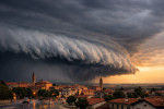 Nube a mensola in arrivo sulla costa siciliana.
