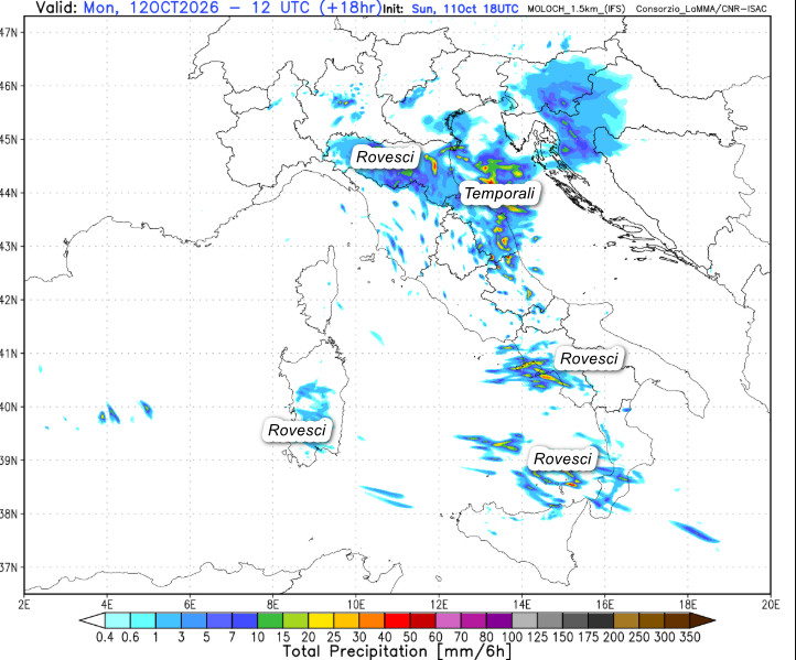sommatoria delle precipitazioni attese in Italia fino al primo pomeriggio di lunedi 12 ottobre secondo il modello Moloch 1.5km elaborato su base grafica Lamma