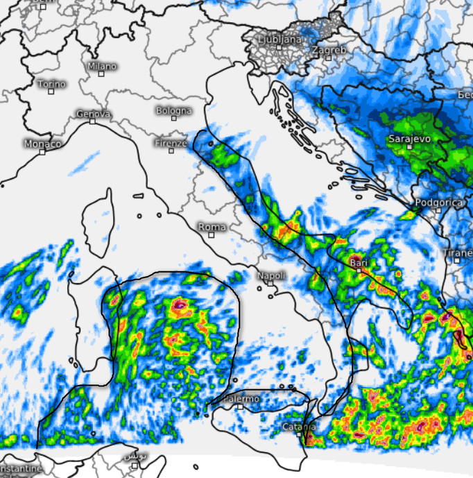 sommatoria delle precipitazioni attese in Italia nell'arco della giornata di sabato 31 ottobre, sempre secondo il modello SWISS 4X4 elaborato su base grafica Meteologix