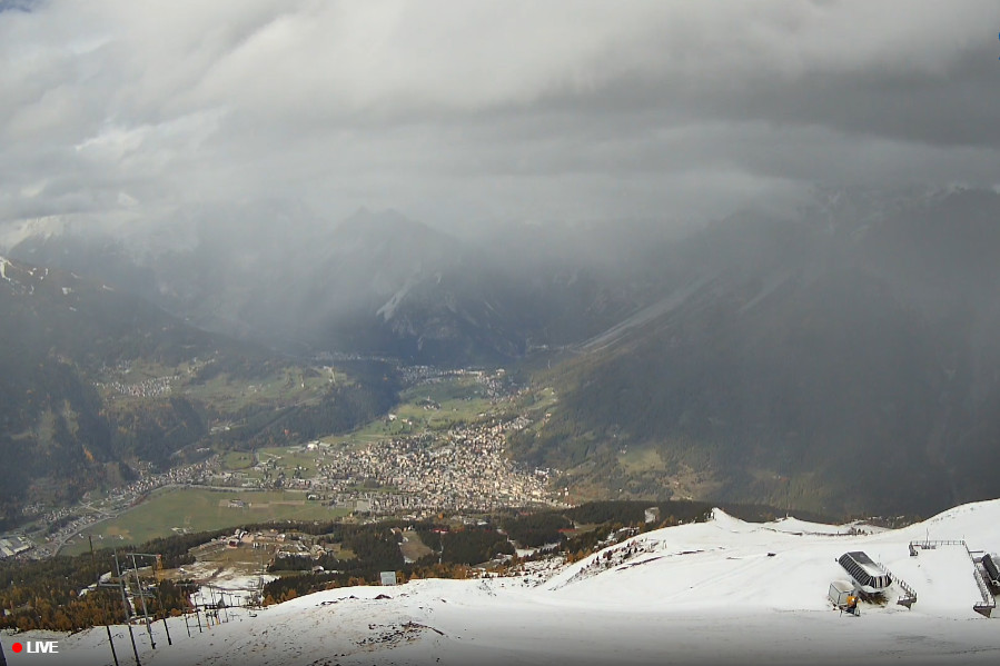 Primi fiocchi di neve a Bormio 3000 Primi fiocchi di neve a Bormio 3000